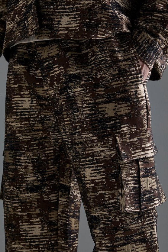 Plus Textured Camo Relaxed Cargo Trouser