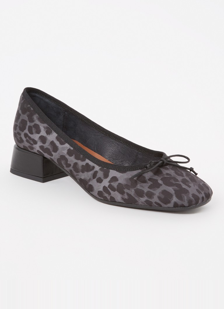 Jonak Dybil pump with leopard print