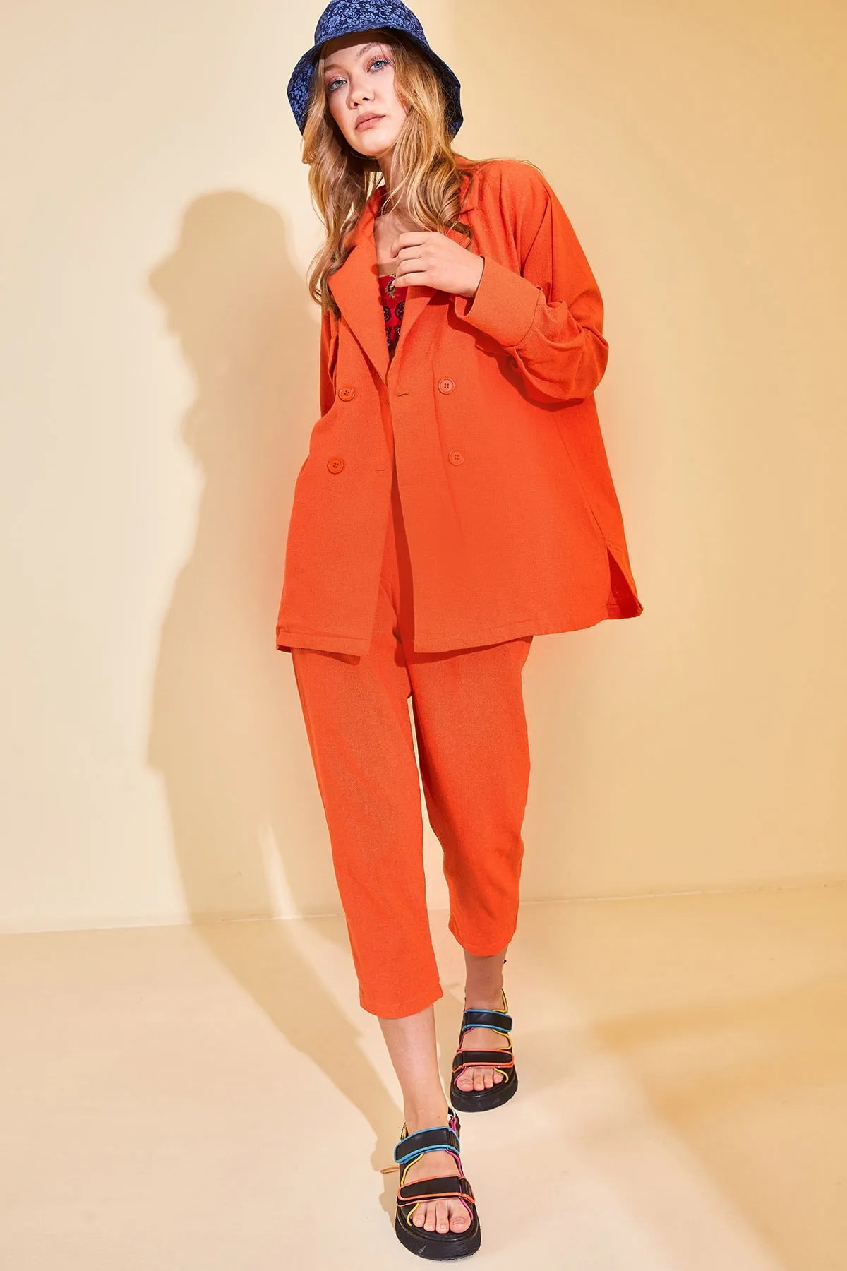 XHAN  Orangefarbener zweireihiger Leinenanzug für Damen mit Kragen 2YZK8-12872-11