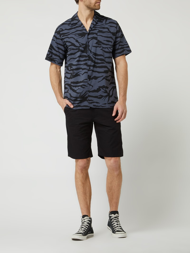 Chino-Shorts aus Baumwolle in schwarz