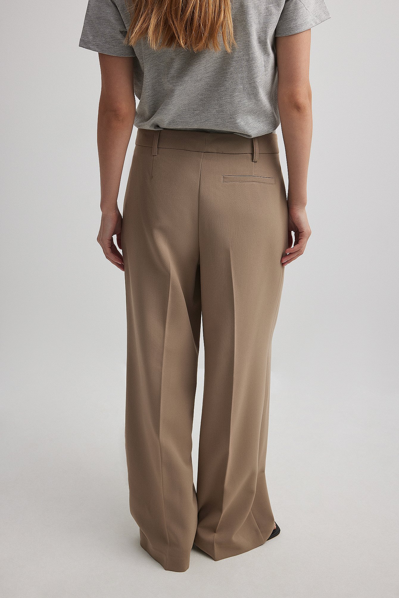 Schwere, weite Anzughose mit mittlerer Taille
