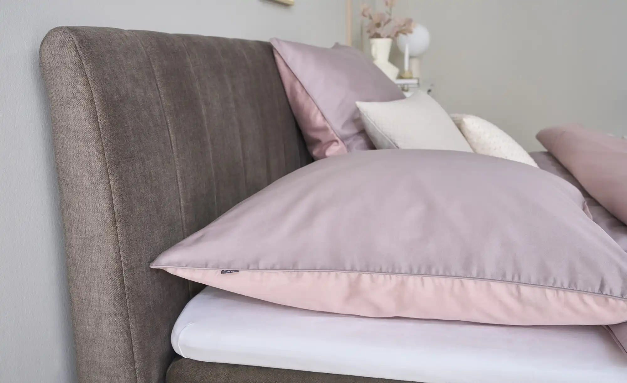 Twist Boxspringbett mit Bettkasten Carina
