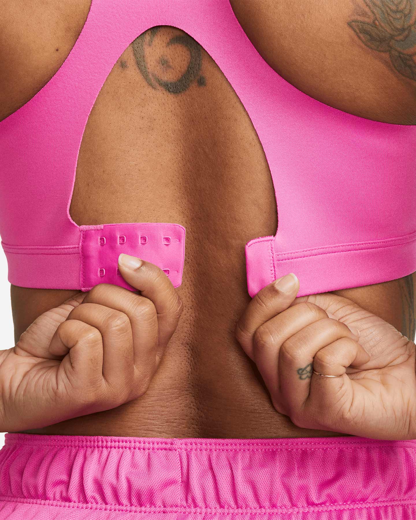 Nike Alpha trainingsbeha met ritssluiting aan de voorkant, maat DD0436-623