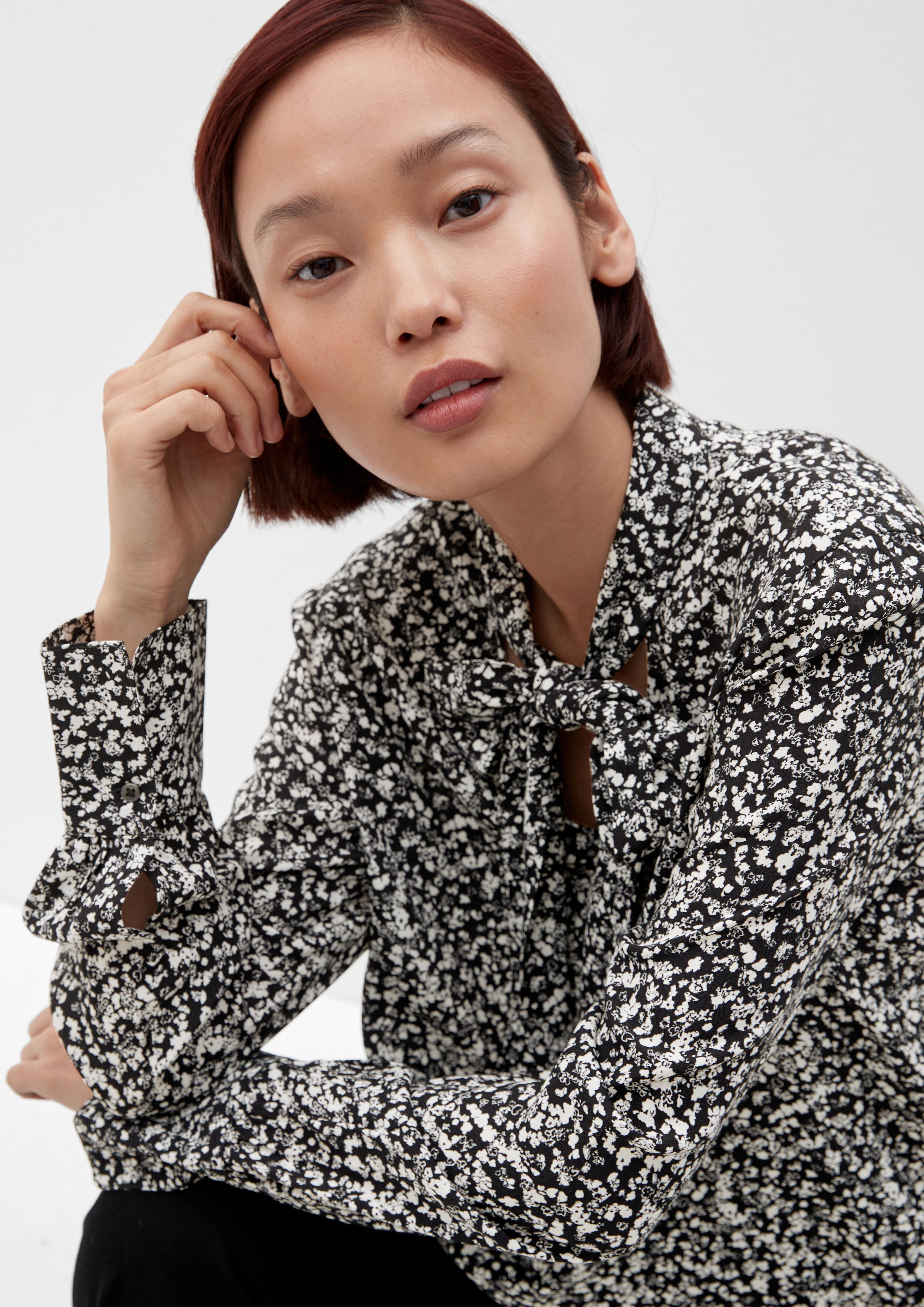 Bluse mit Schluppe  2120848-99A2