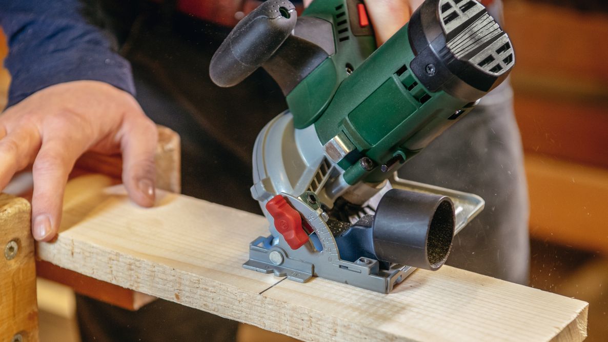 Bosch Green 06033C7003 UniversalCirc 12 Akku-Kreissäge (ohne Akku und Ladegerät)