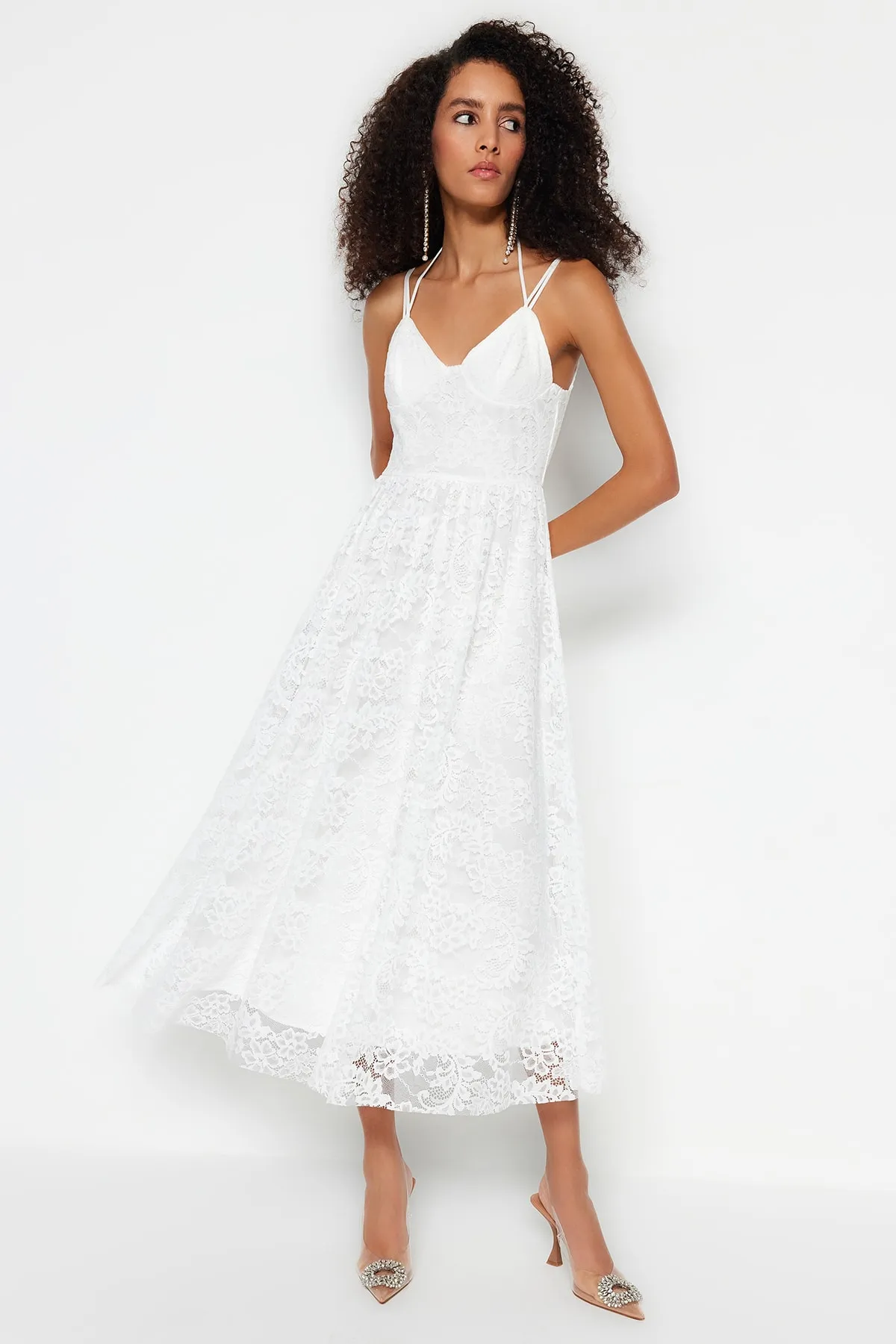 Trendyol Collection  Ecru-Taille geöffnet / Skater-gefüttert Spitze Hochzeit / Hochzeit Elegantes Abendkleid TPRSS23EL00523