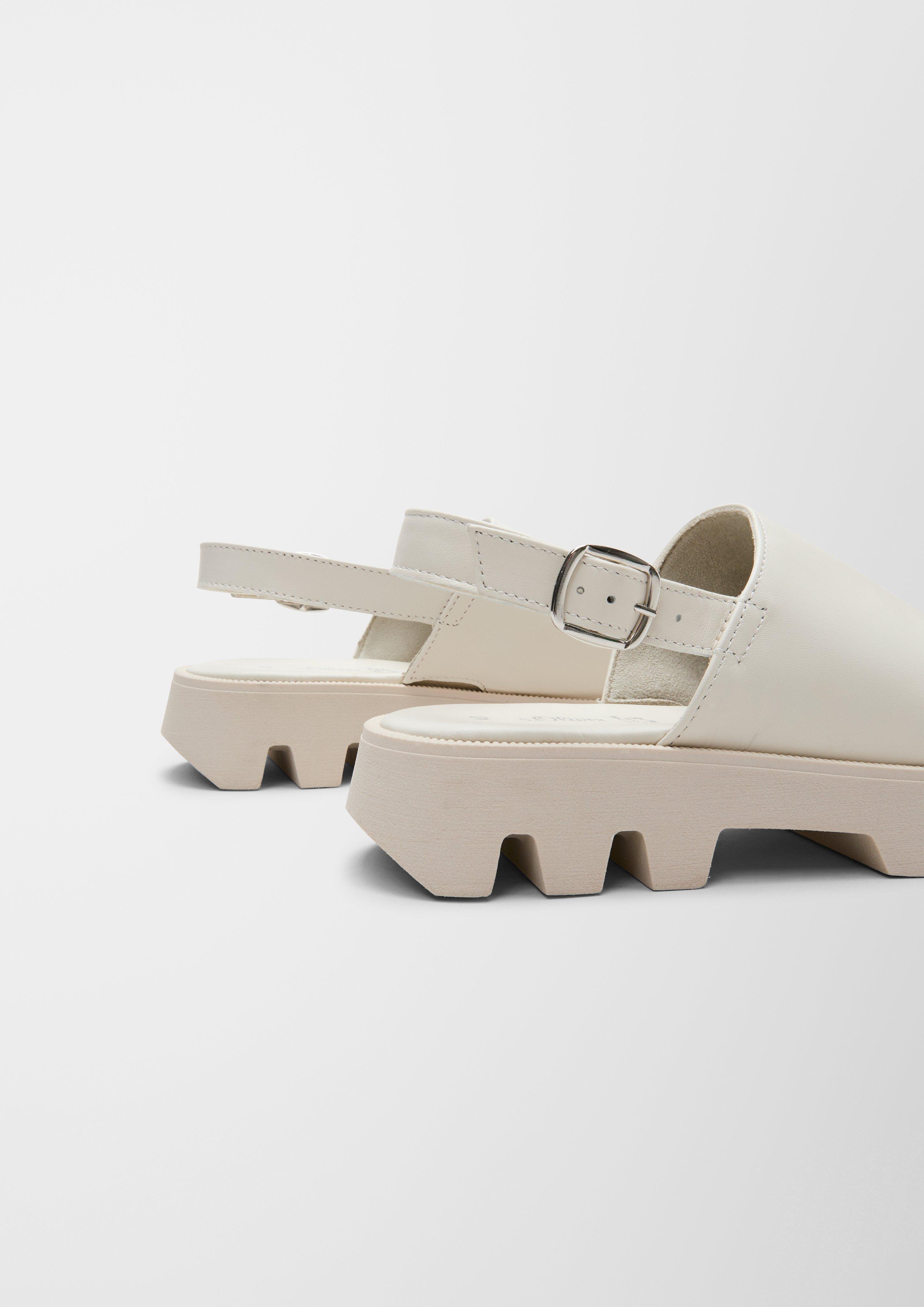 Sandalen aus Schafsleder  6007698-131