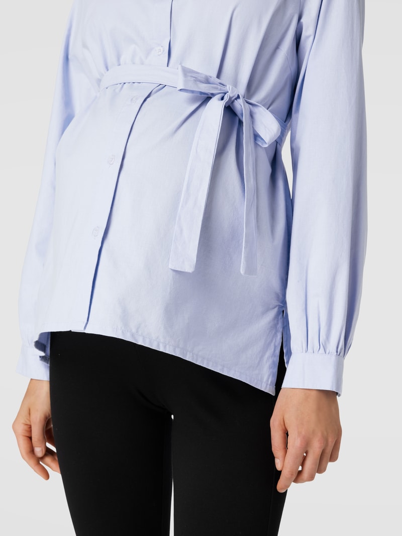 Umstands-Hemdbluse mit Kentkragen Modell 'Lnana' in hellblau