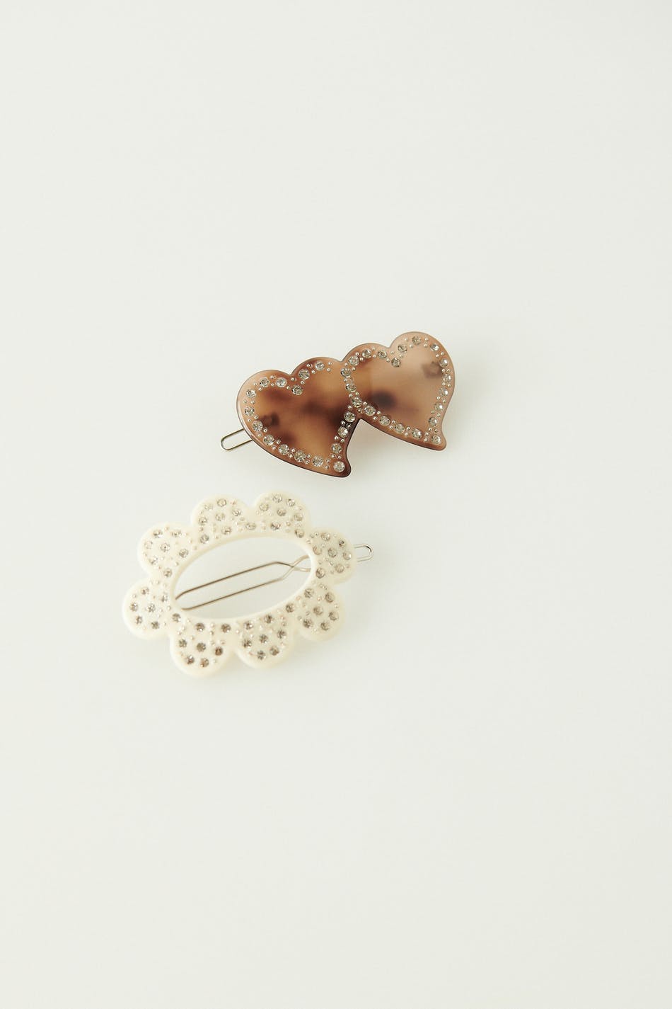 Isa hair pins