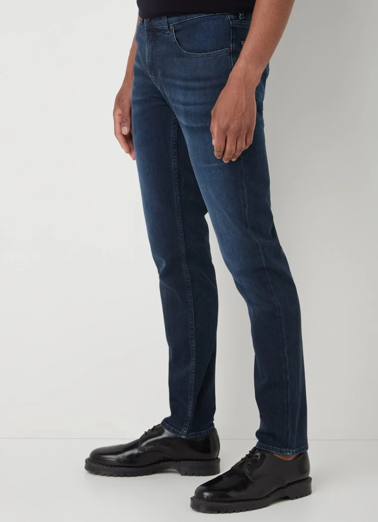 For All Mankind Slimmy -farkut stretch-materiaalista