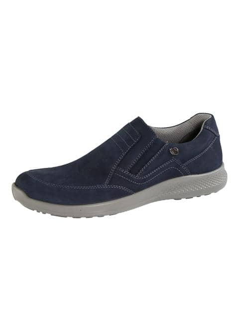 Slipper mit seitlichen Dehnzonen.