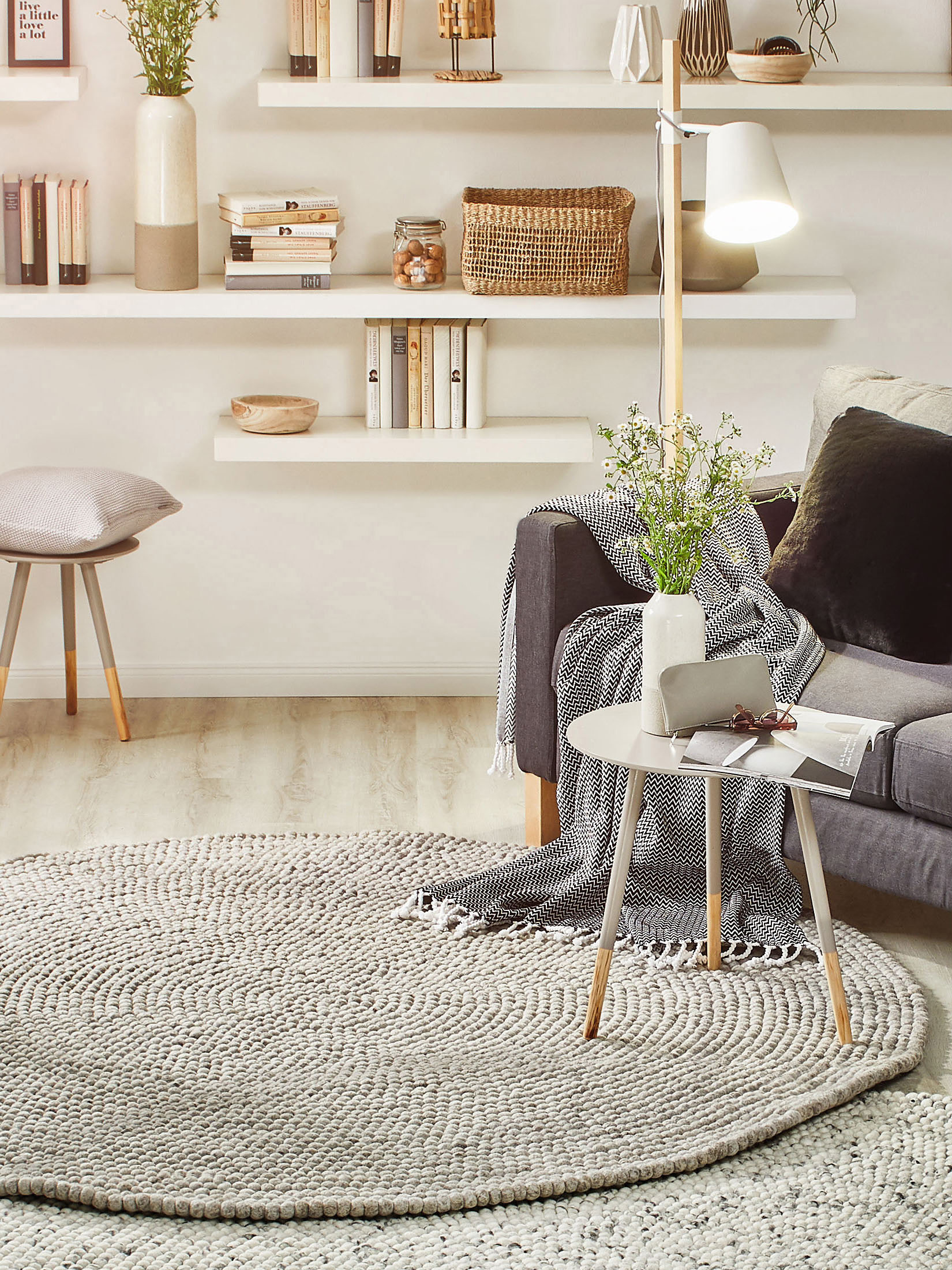 Smedby Filzkugel-Teppich, Stone Grey