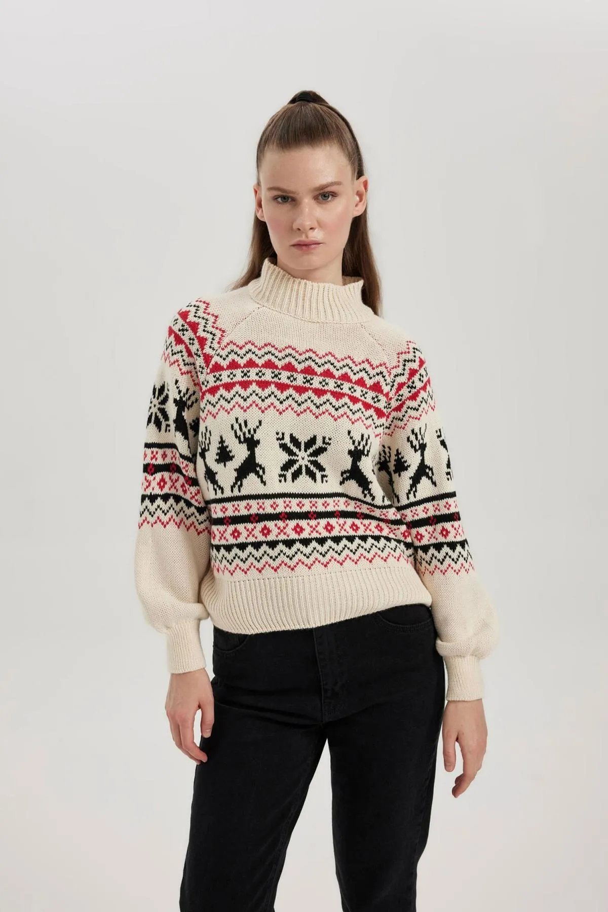 DeFacto  Rollkragenpullover mit halbem Neujahrsthema