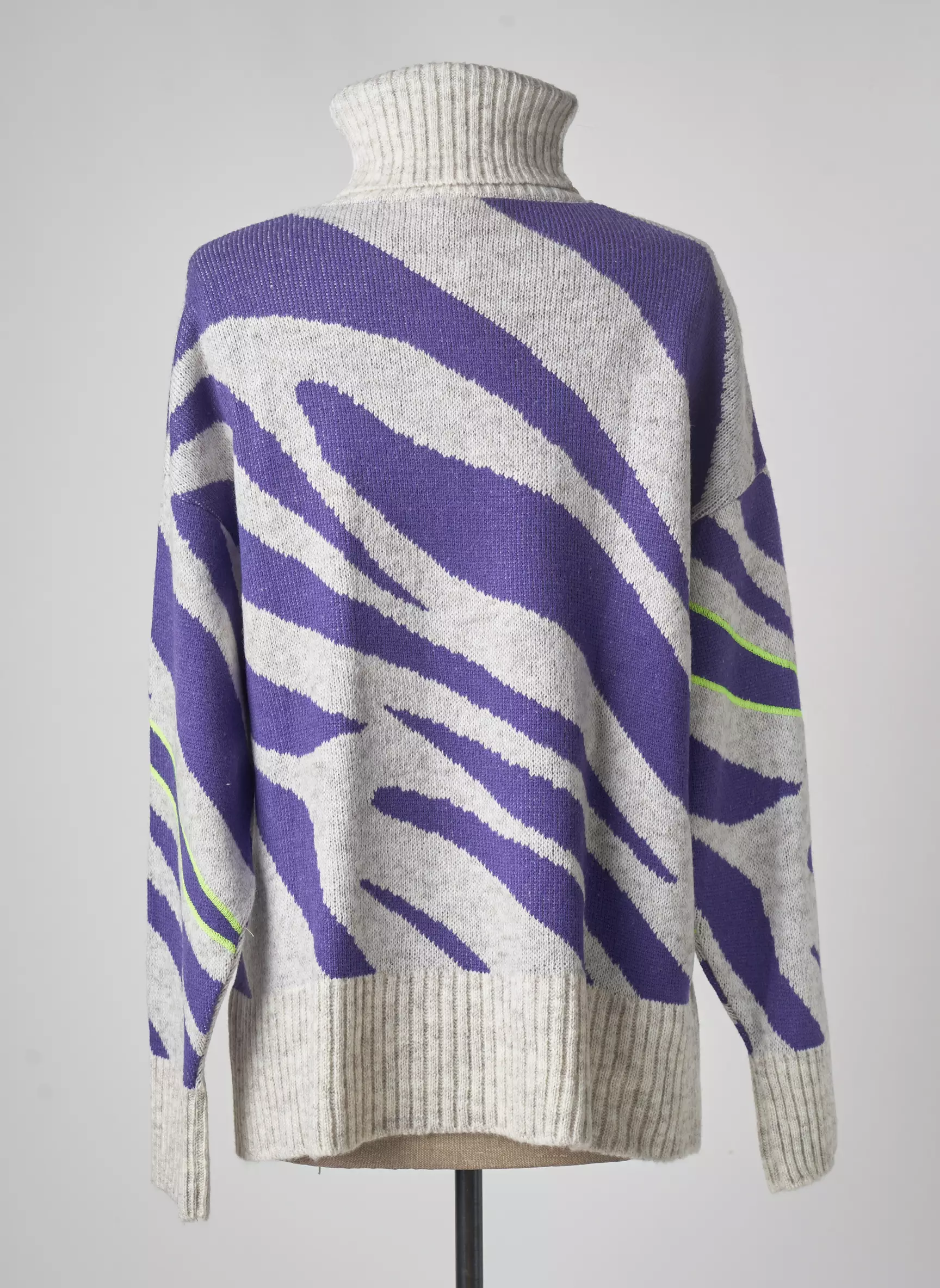 Pame Carrioni Cols Roules Femme couleur violet