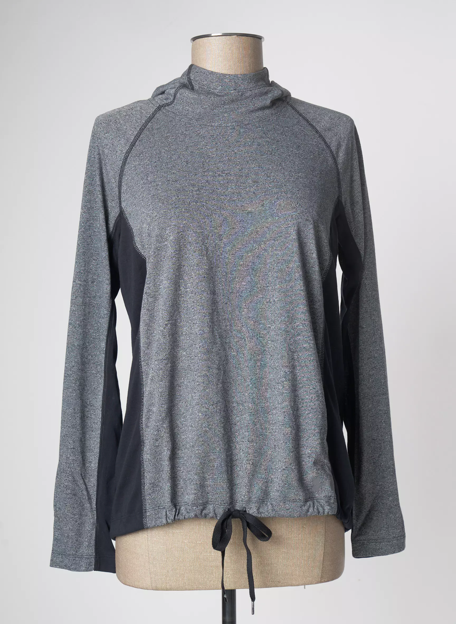Under Armour Sweats Femme couleur noir