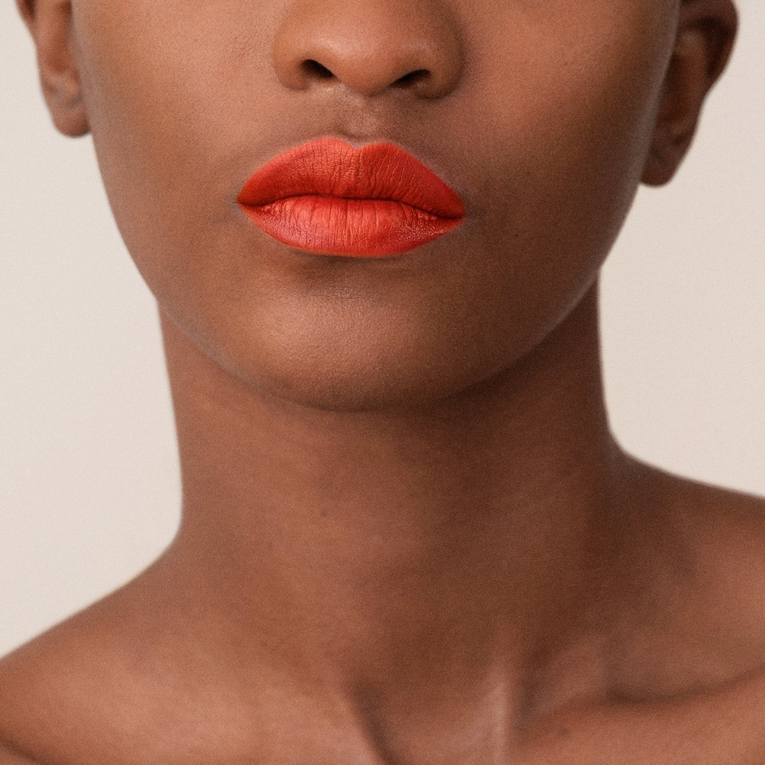 La Perla Beauty Nawilżająca szminka