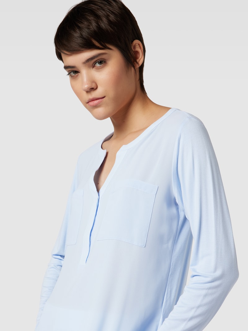 Bluse mit Brustleistentaschen in bleu