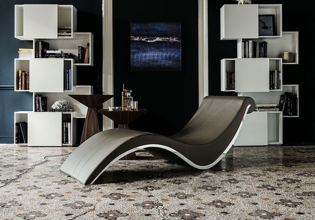 Casa Padrino Loungesofa Luxus Designer Liegesessel mit Rollen Braun / Silber 200 x 70 x H. 70 cm - Edle Kunstleder Chaiselongue - Relax Sessel - Relax Liege - Luxus Wohnzimmer Möbel