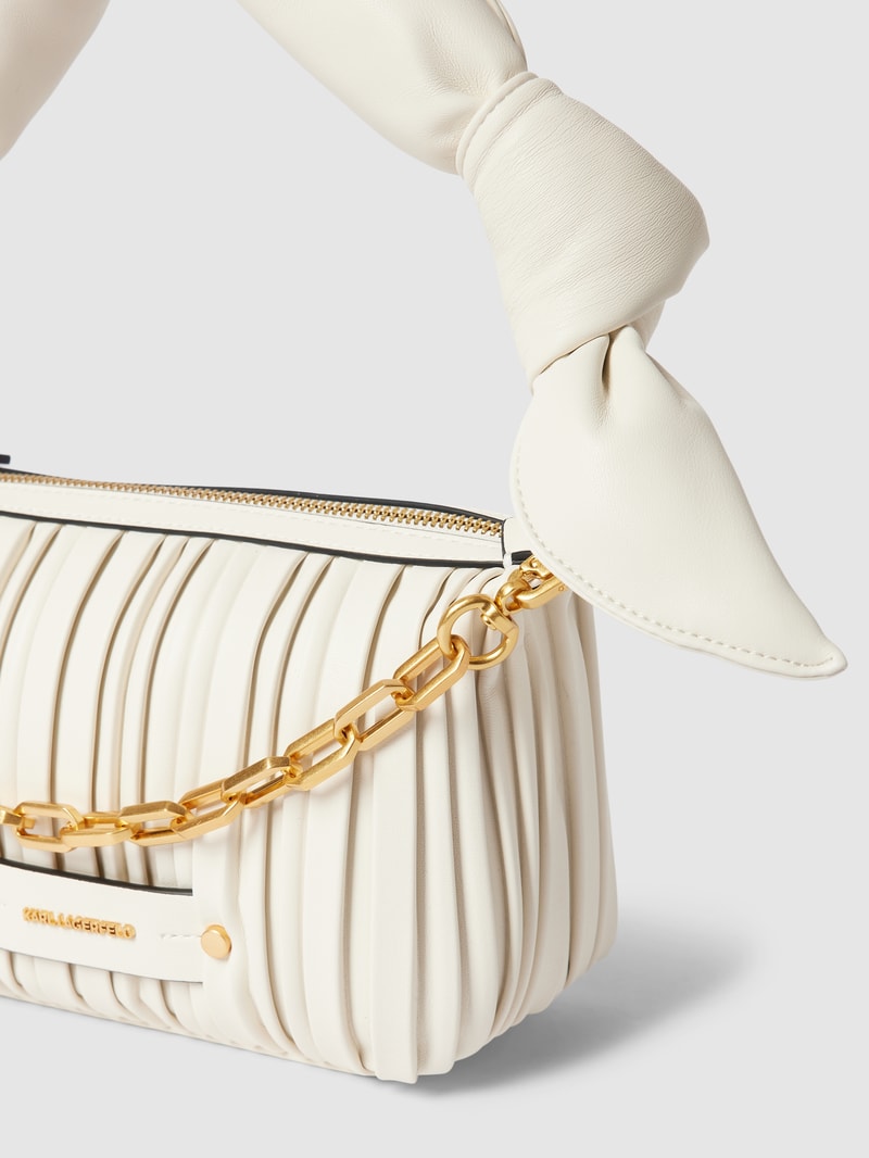 Handtasche mit Label-Applikation Modell 'kushion' in offwhite
