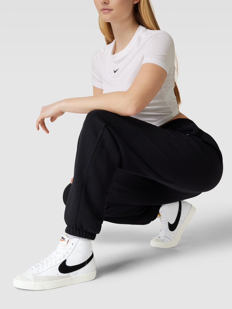 Sneaker mit Label-Details in offwhite