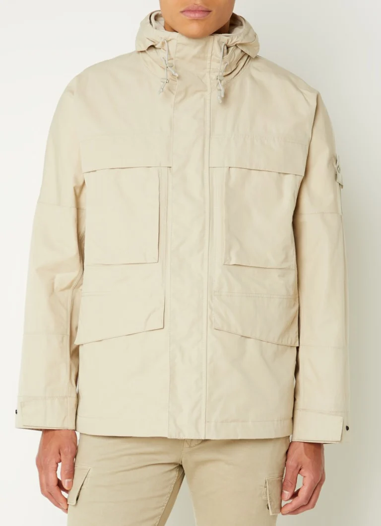 Αντιανεμικό Stone Island 433F1 από οργανικό βαμβάκι με τσέπες αερισμού και λογότυπο