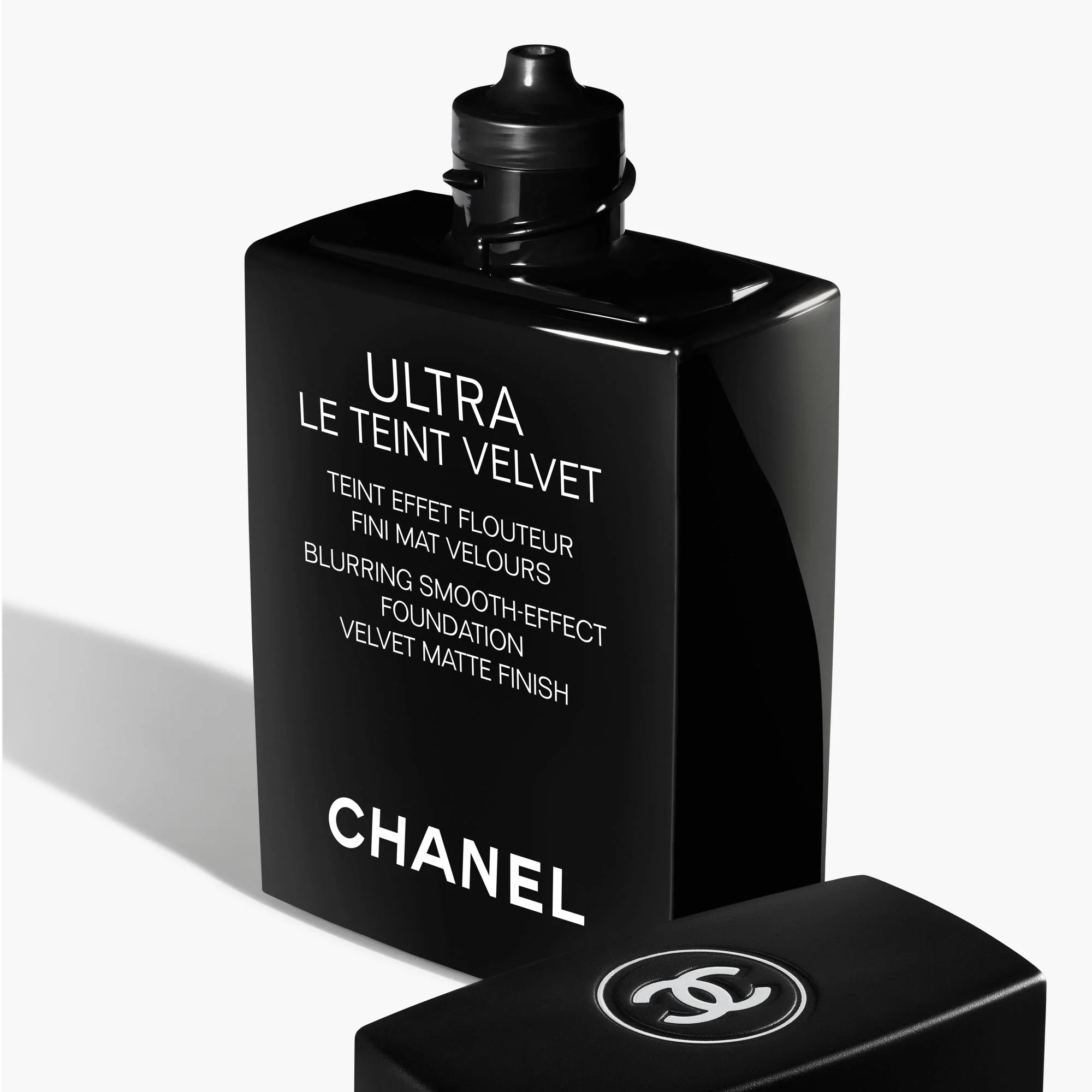 ULTRA LE TEINT VELVET - TEZ CON EFECTO PIEL SUAVE. RESULTADO MATE ATERCIOPELADO.