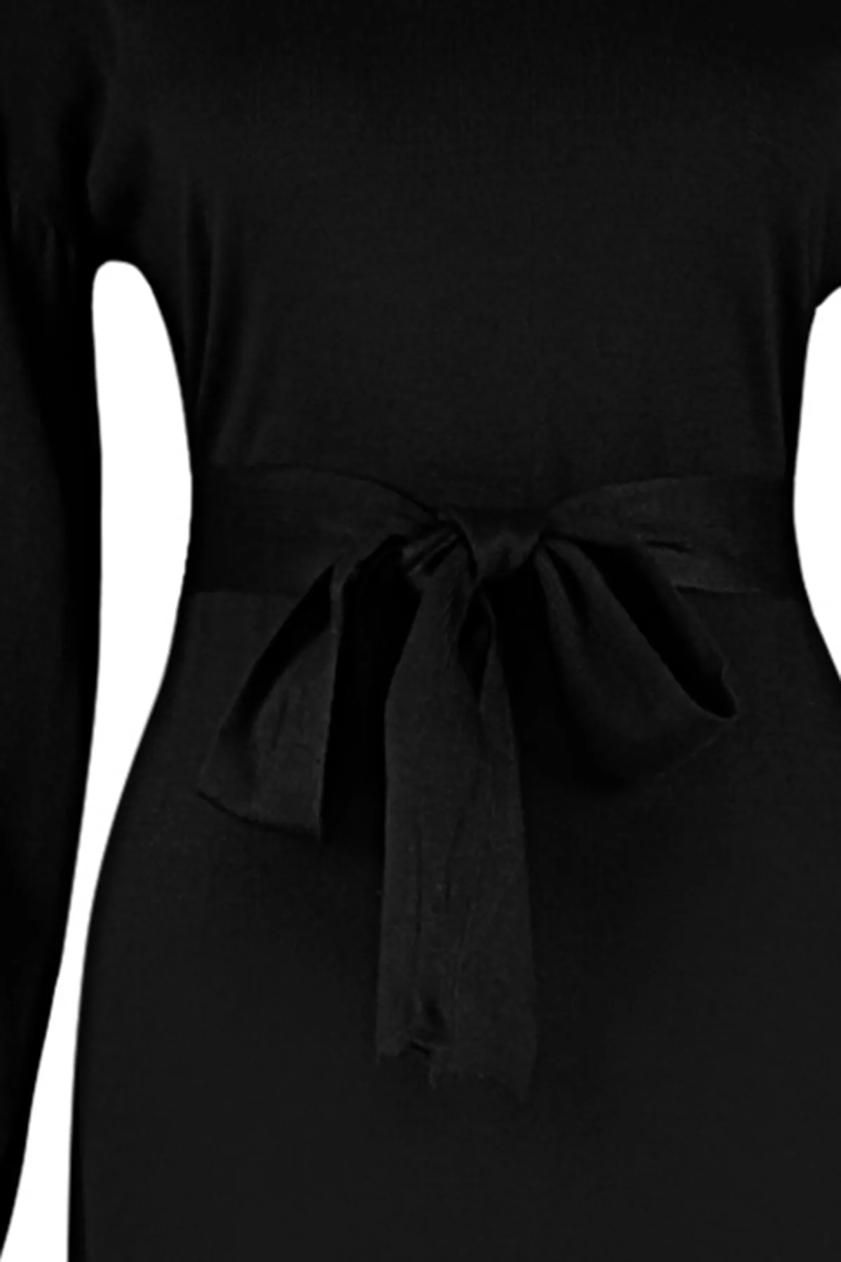 Trendyol Modest  Schwarzes Strickkleid mit halbem Rollkragen und Gürtel TCTAW24EB00023