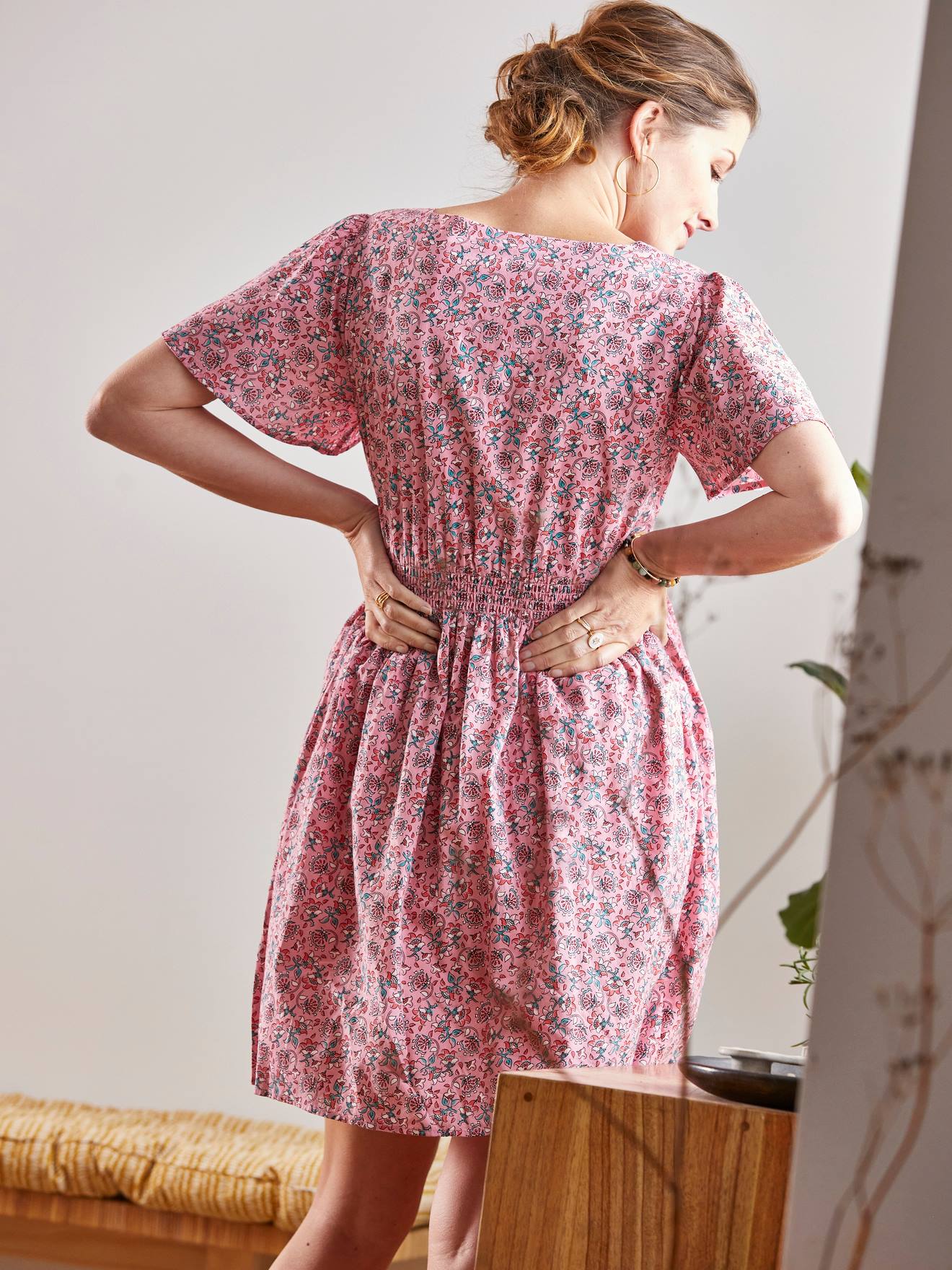 Robe courte en crêpe imprimé grossesse et allaitement blanc imprimé
