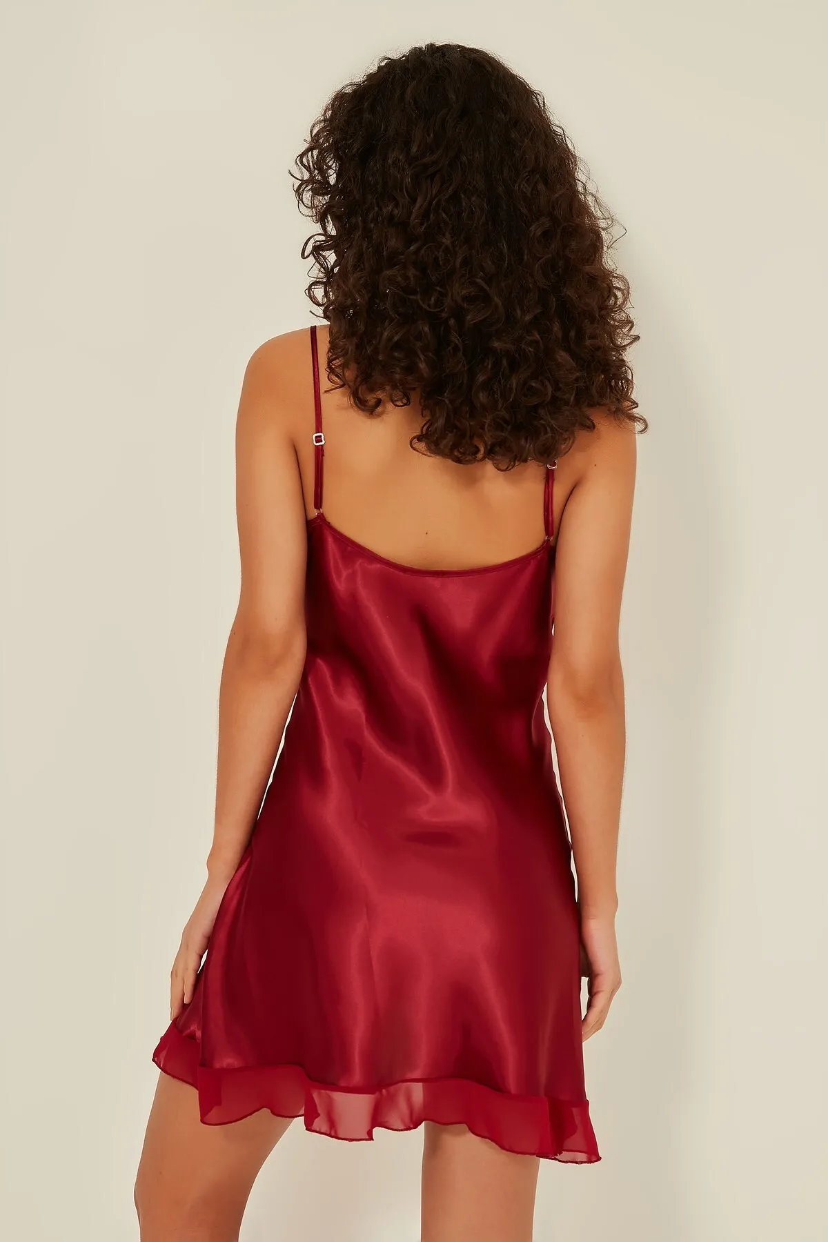 C&City  048 Damen-Nachthemd-Morgenmantel-Set aus Satin in Weinrot