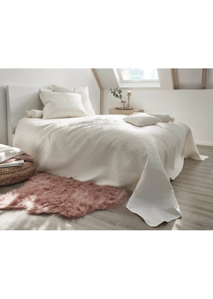 Tagesdecke mit Steppung