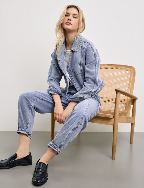 Jeansjacke im Bikerstyle