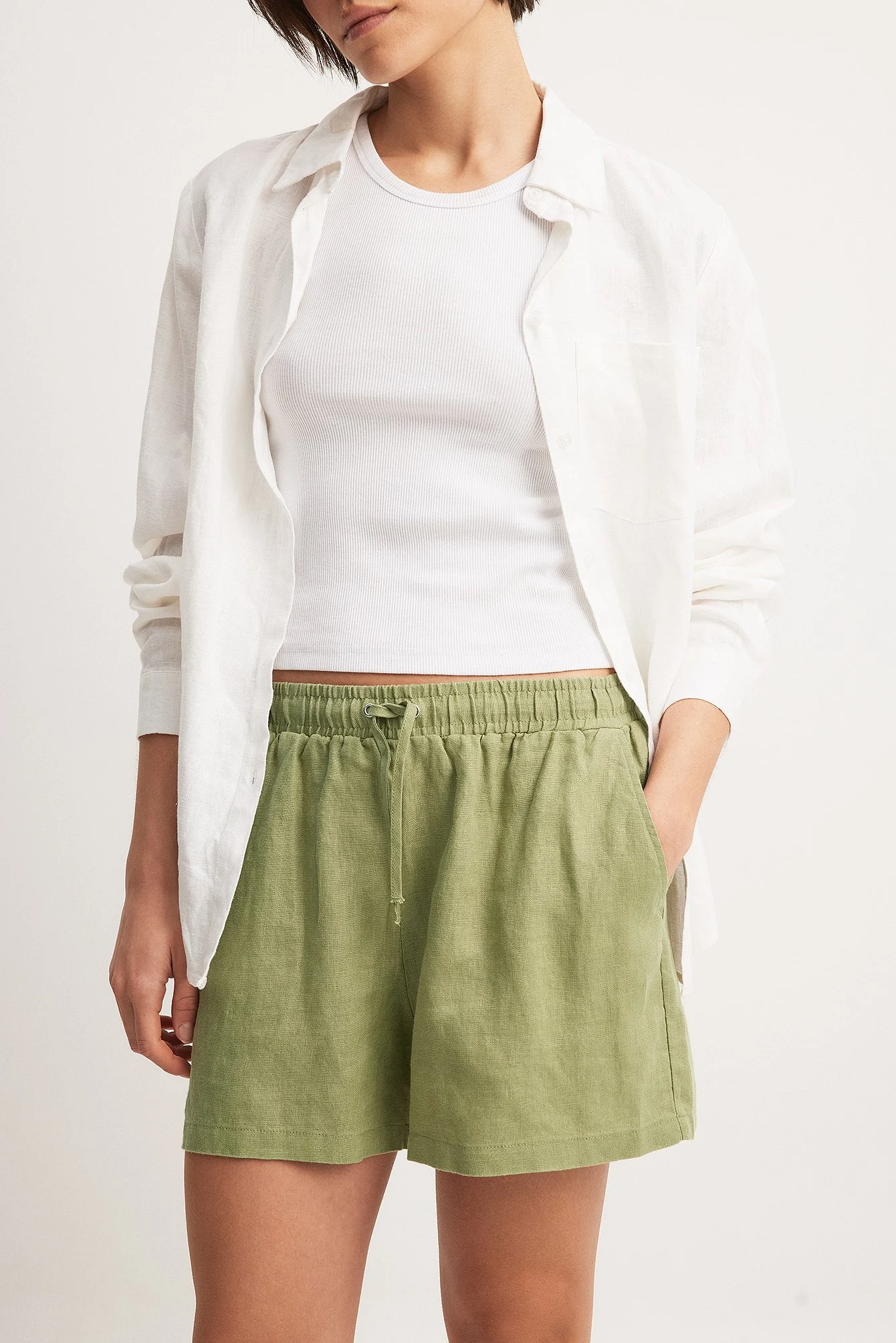 Leinen-Shorts mit elastischem Taillenbund
