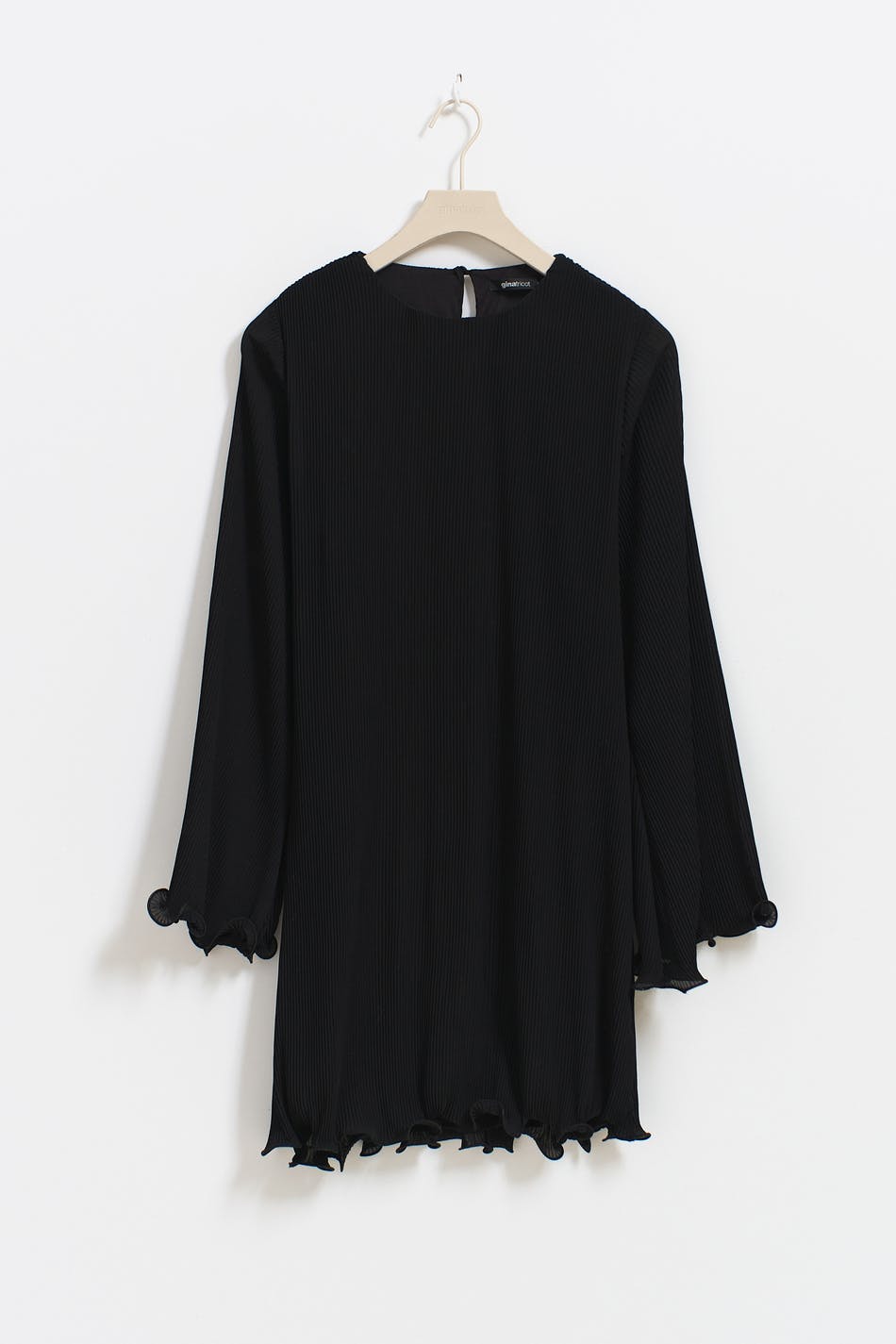 Pleated wave edge mini dress