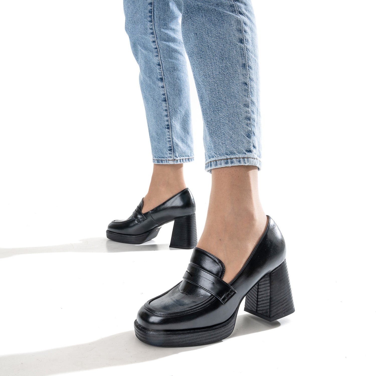 Mocassin noir à talon et plateforme