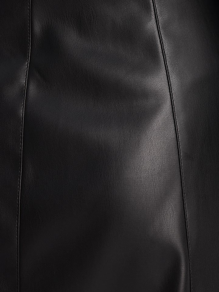 BGN Rock in Schwarz günstig kaufen
