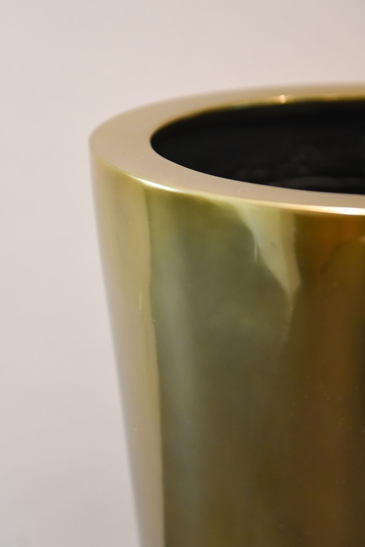 VIVANNO Pflanzkübel Exklusiver Pflanzkübel Blumenkübel RONDO CLASSICO Fiberglas - Gold