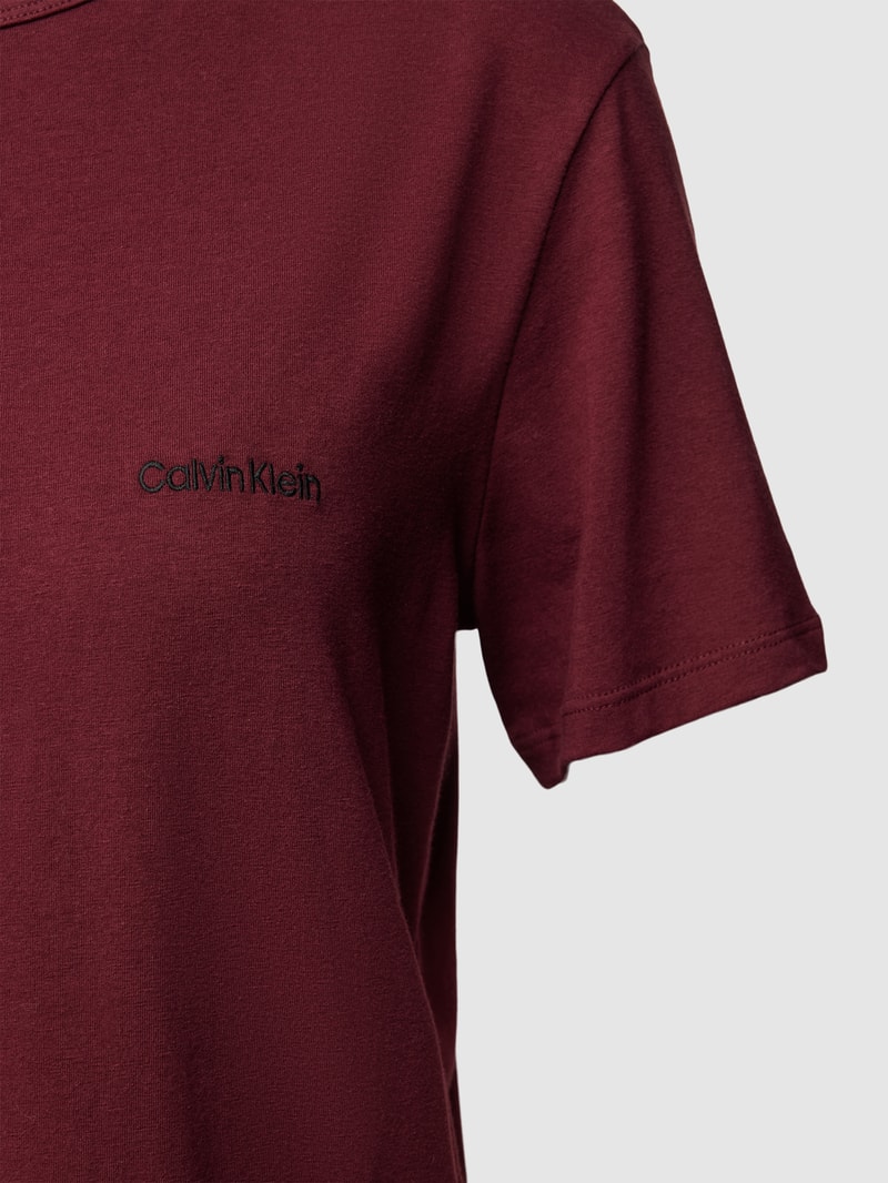 Pyjama-Oberteil mit Label-Stitching in bordeaux rot