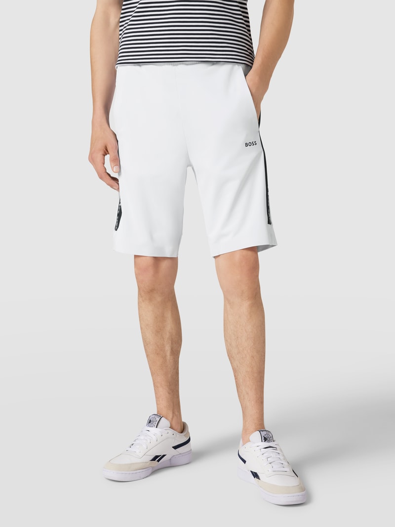 Shorts mit Galonstreifen Modell 'Headlo Gym' in weiß