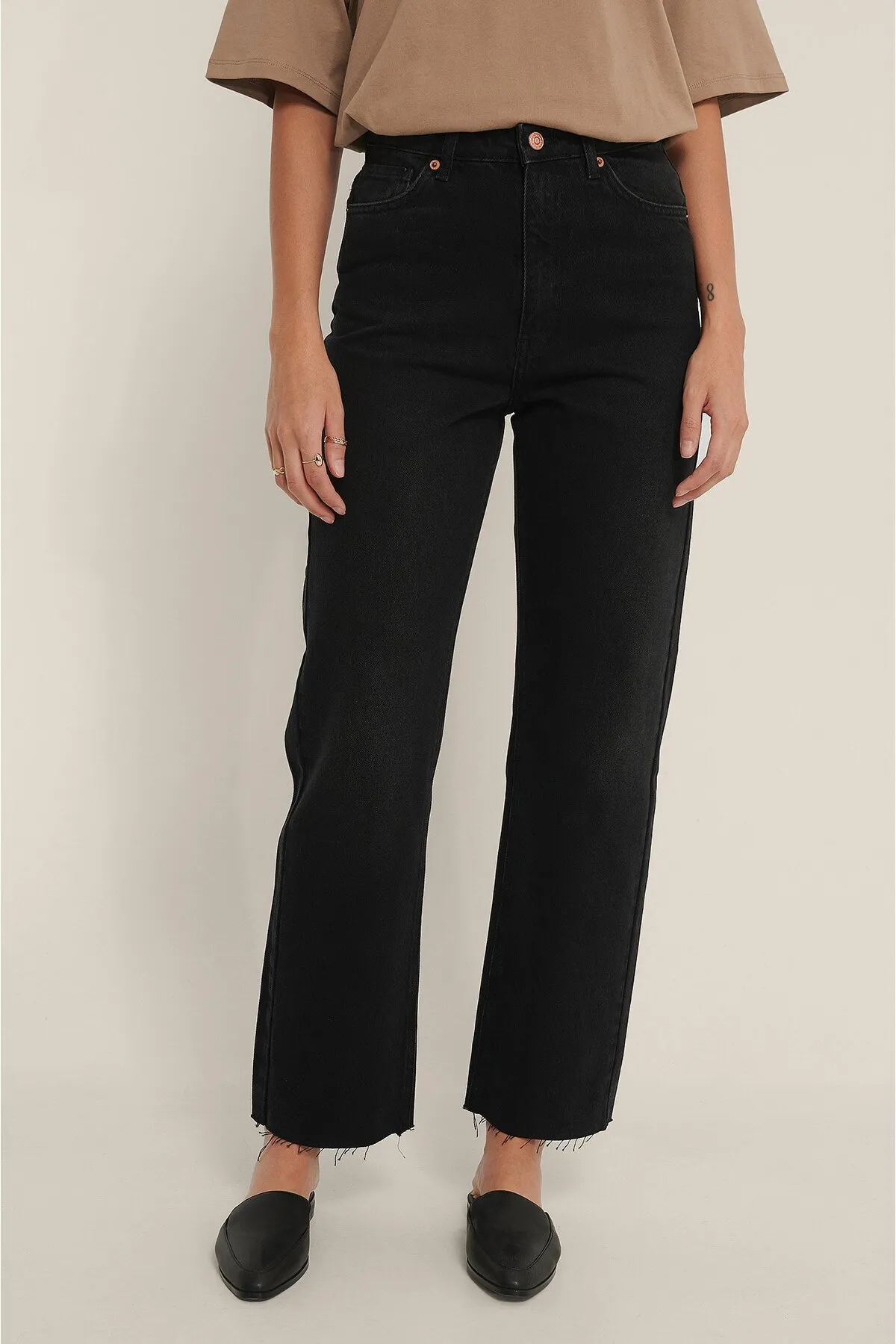 NA-KD  Jeans - Schwarz - Straight