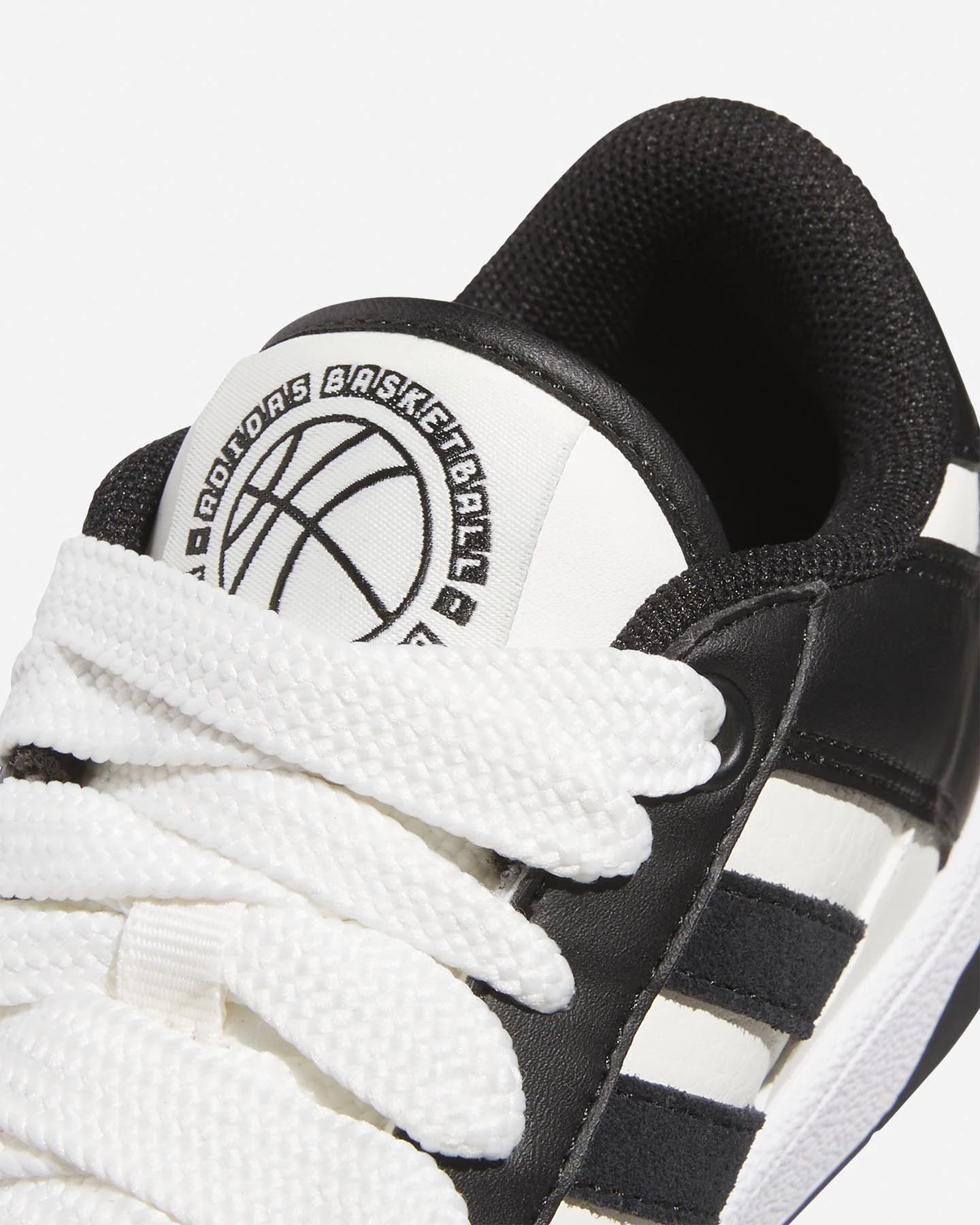 Trampki Adidas Core Rapid Court Low Gs Jr JR0166
