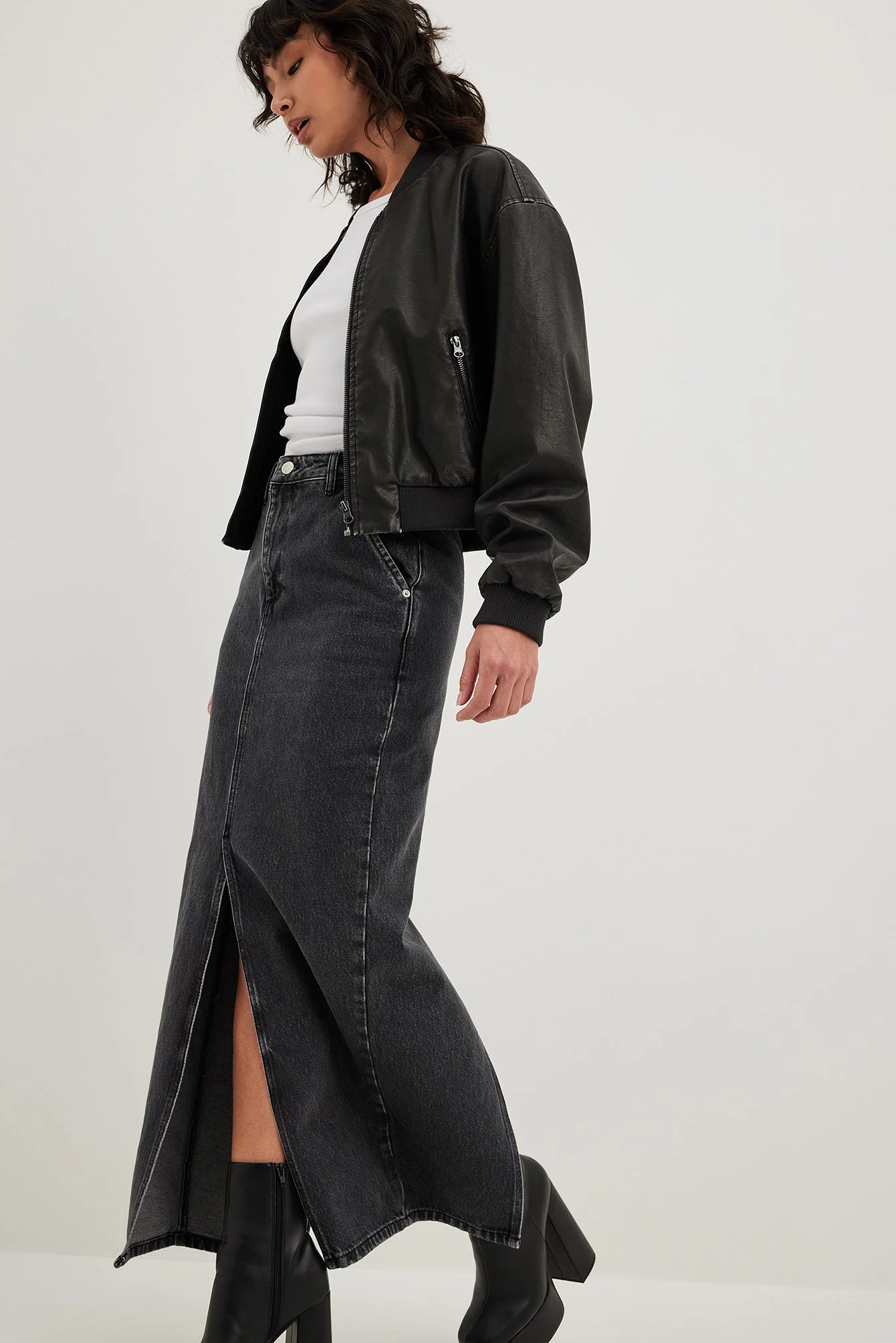 Jeans-Maxirock mit Schlitzdetail