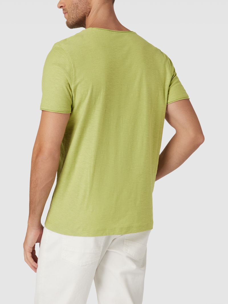T-Shirt mit V-Ausschnitt in hellgrün