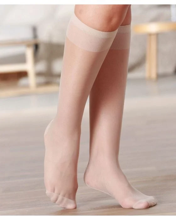 Lot de 4 paires de mi-bas voile 20 deniers.