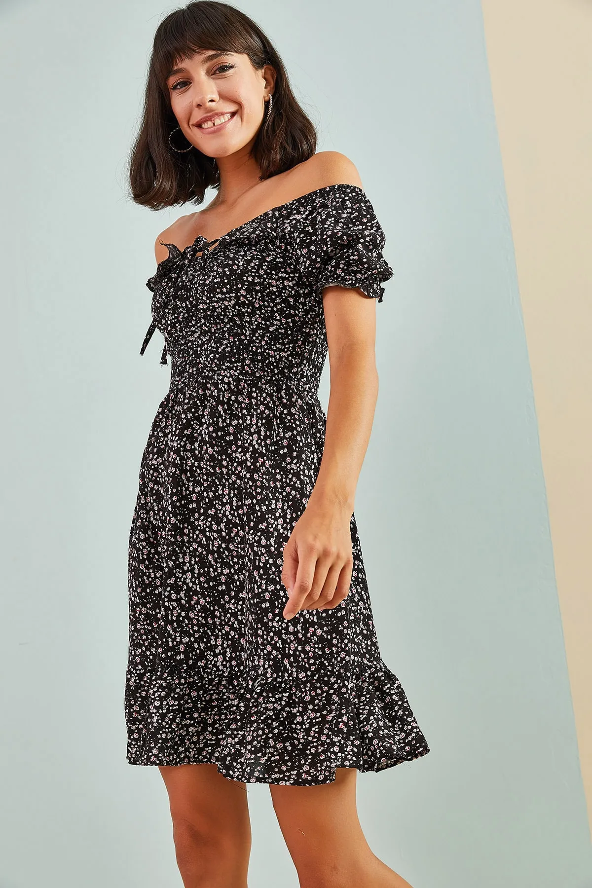 Bianco Lucci  Damenkleid mit Gimped-Seil und kleinem Blumenmuster