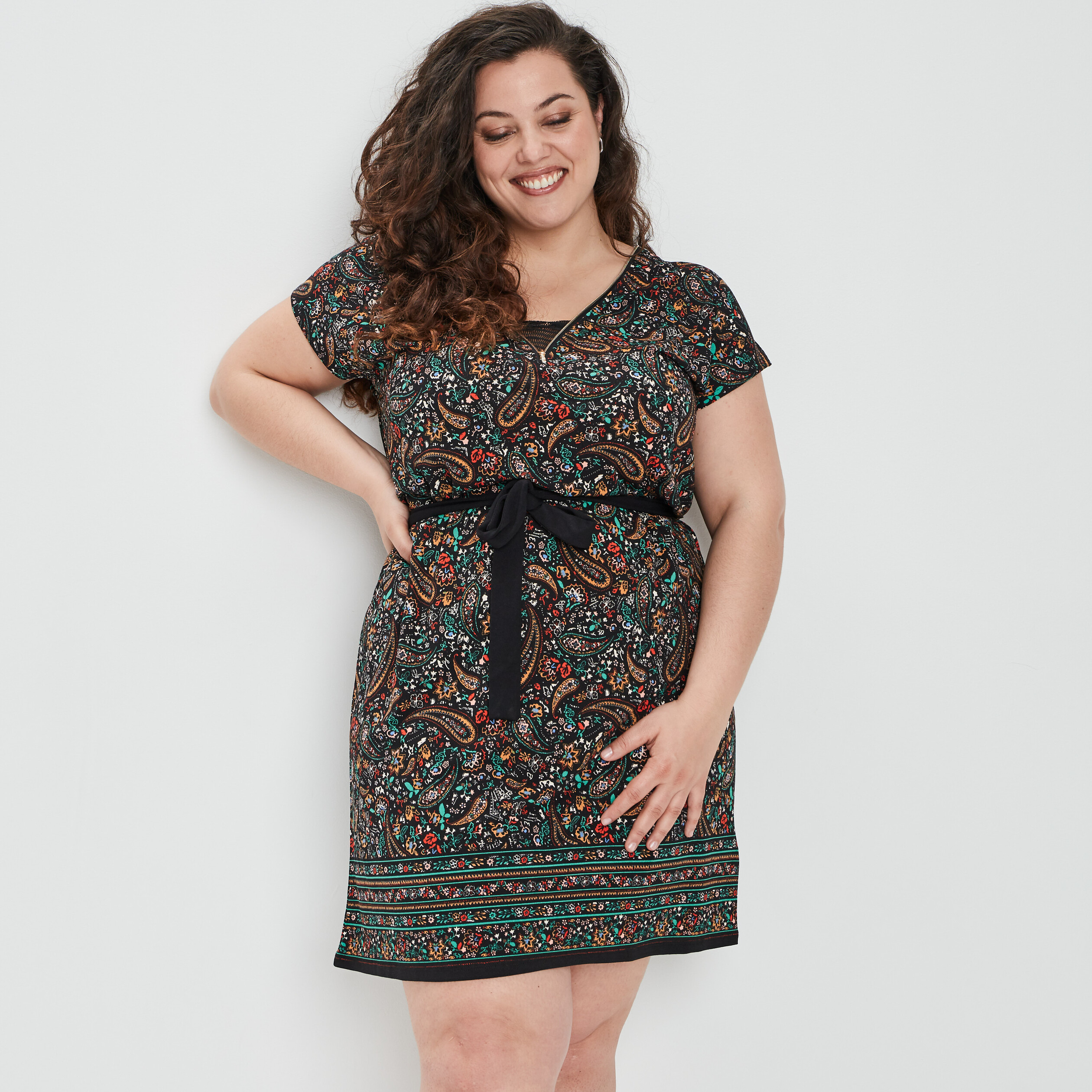 Robe droite ceinturée noir femme grande taille | La Halle