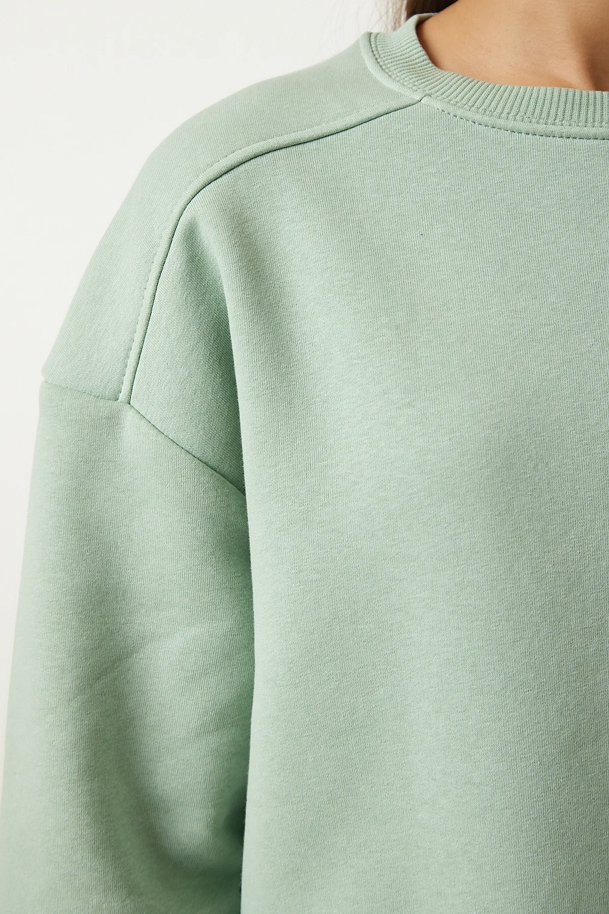 Happiness İstanbul  Aquagrünes Damen-Sweatshirt mit Reißverschluss und hohem Kragen UB00148