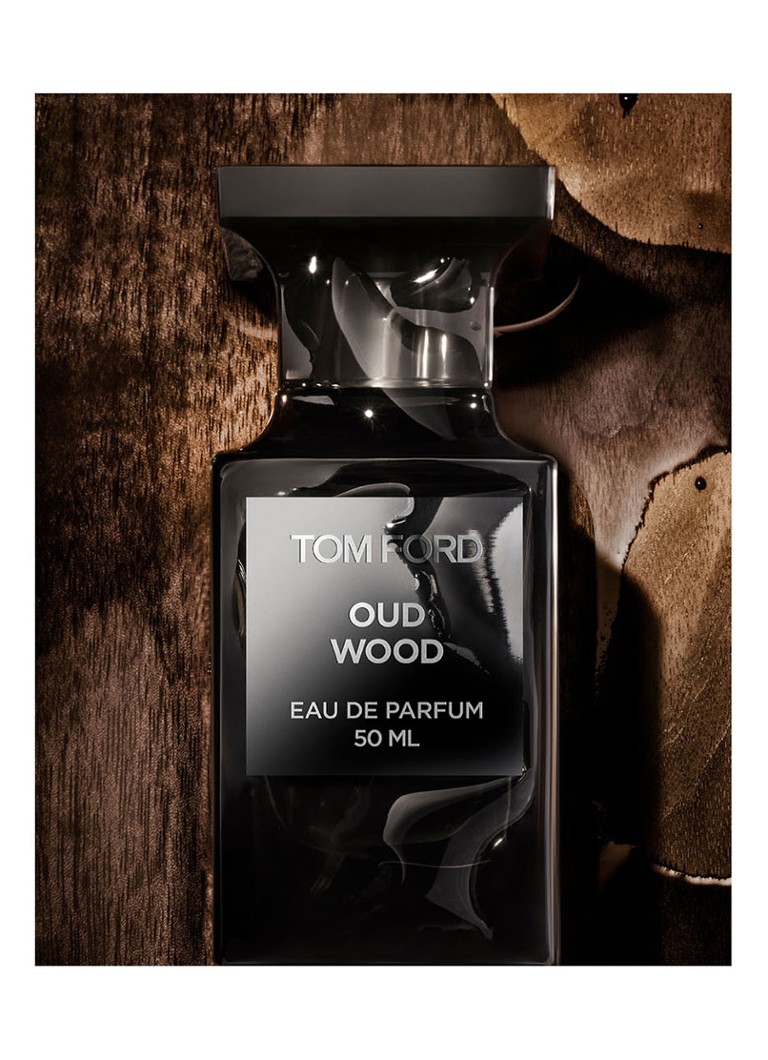 Σπρέι σώματος Tom Ford Oud Wood για όλο το σώμα
