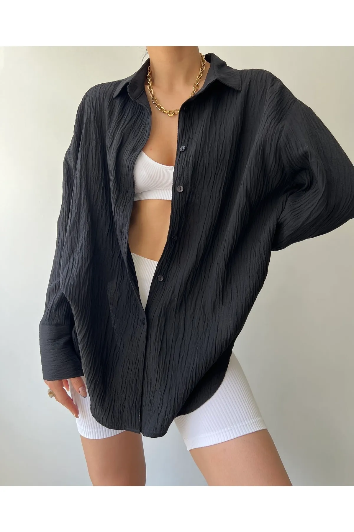 MAİ COLLECTİON  Schwarzes Oversize-Hemd für Damen von Durres