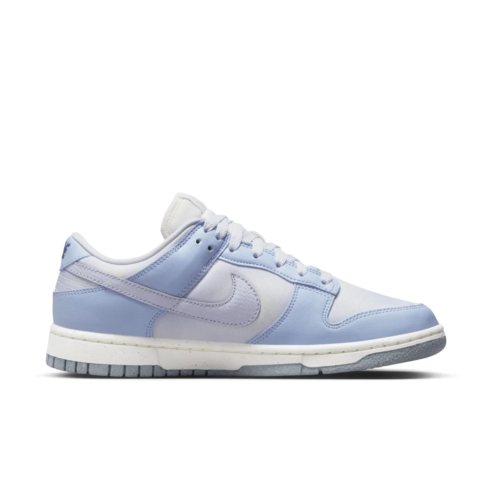 Nike Dunk Low WMNS FN0323-400 / blau