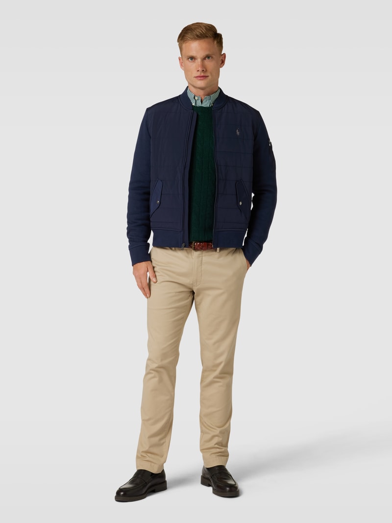 Steppjacke mit Pattentaschen in marineblau